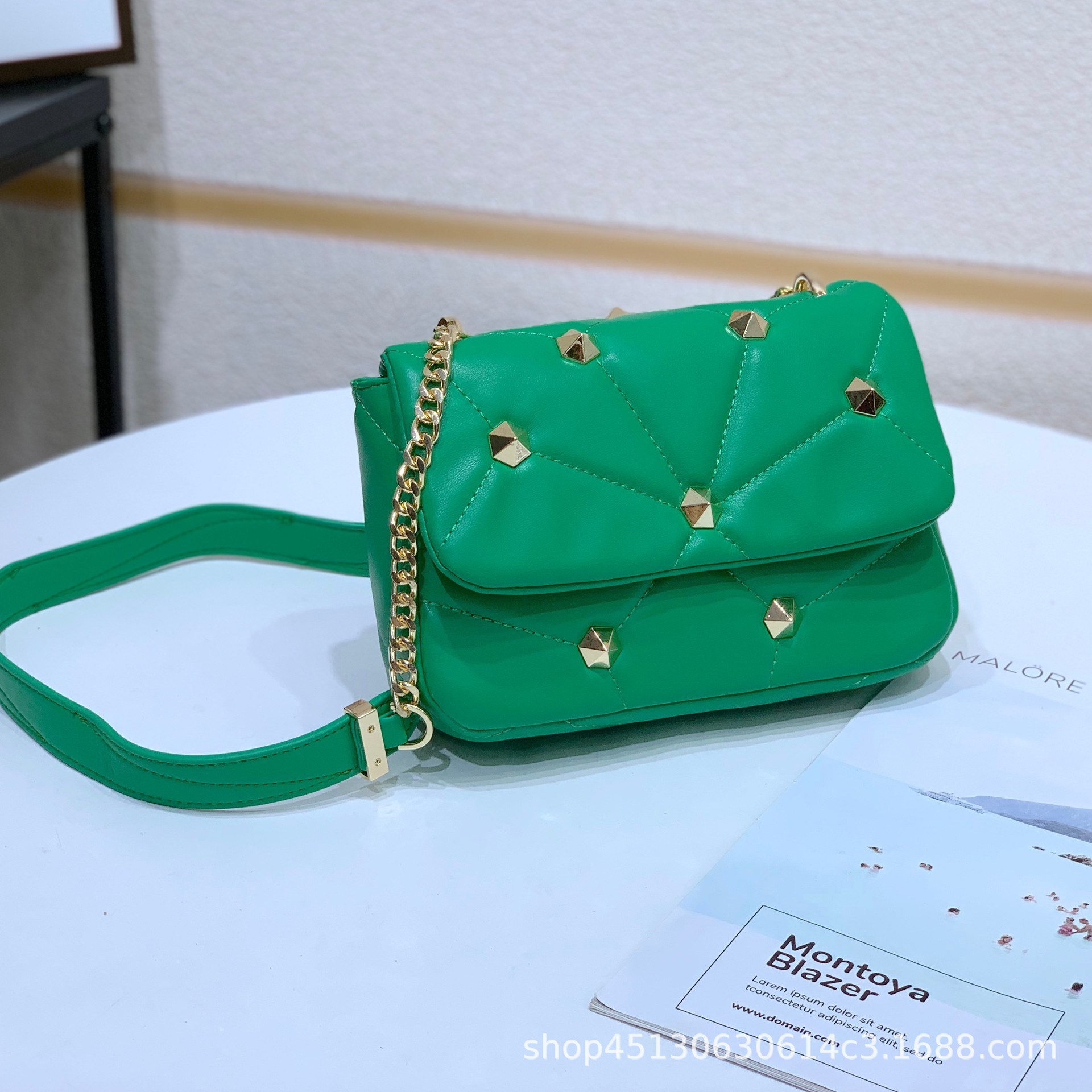 New 2022 Women's Fashion Shoulder Bags Flap Golden Metal Rivet Chain Brand Designer Ladies Handbags Messenger Bags Candy Color